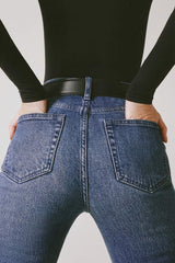 High-Rise Flared Jeans in Indigo Wash